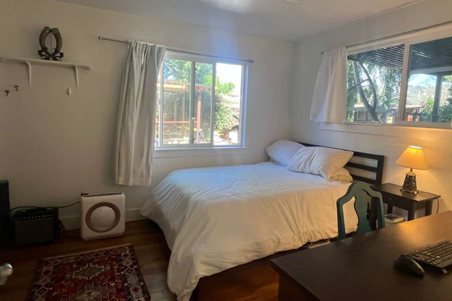 Bedroom 1 - Spacious, sunny room in 2 bdrm garden apartment in Poet's Corner,  central location, owners onsite