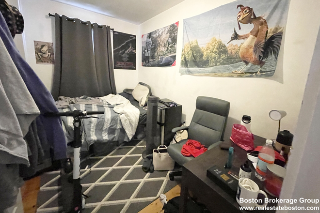 Bedroom - Available 2025 awesome 3 bed on Hillside! Apartments