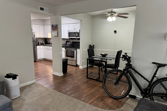 Dining Room/Kitchen Area 1 - Carolina Apartments
