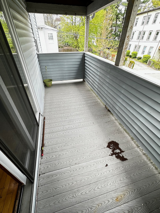 Porch - 3 Bed 1 Bath on Raymond Street!! Parking Availabl!