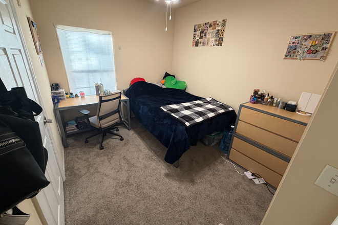 Bedroom - Orion on Orpington:🌞 Summer 2026 Lease Takeover | May–July | GIRLS ONLY 🌞 Apartments