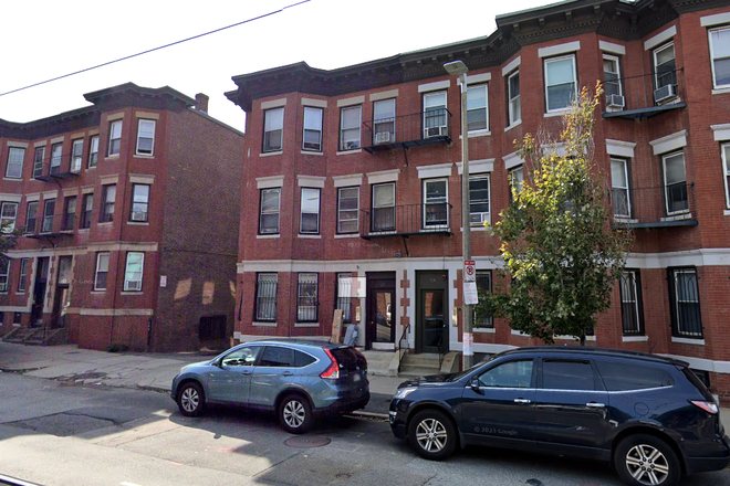 visit hubrealtyproperties.com - Jamaica Plain 3 bedroom 1.5 bathroom on Green line T