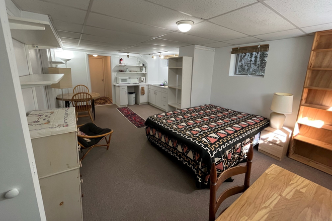 Studio - Studio Apartment for Rent, West Cambridge