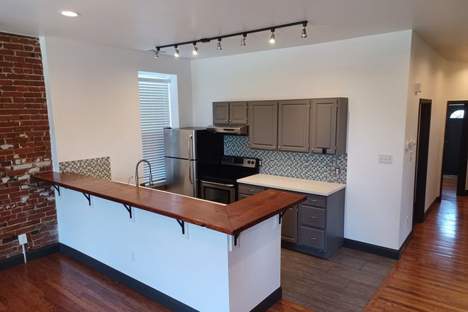 Open Kitchen to Living - Grove Townhouse Apartment