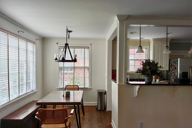 kitchen and dining room - White bridge 1b1b suite in a SFH renting. Fantastic location! House