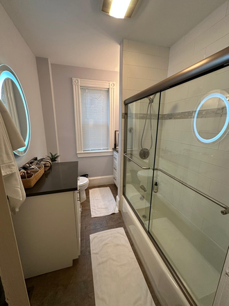 bathroom - Live Luxe: Prime Location, Modern Comforts, and Garden Serenity Apartments