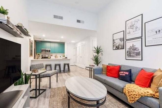 Inside living room - Union on Knox, close to campus Apartments