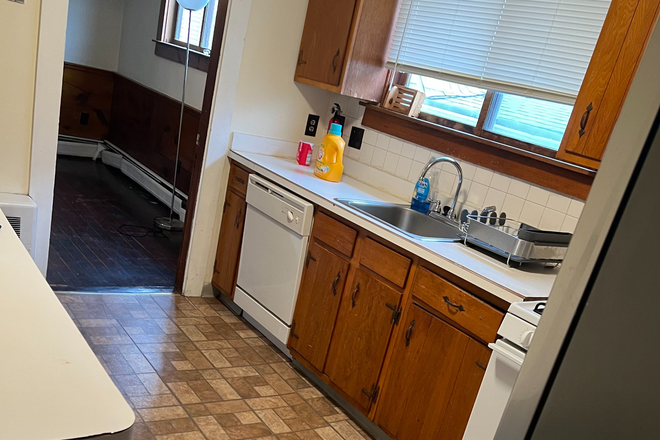 . - Conveniently located one bedroom with an office space in Waltham Apartments