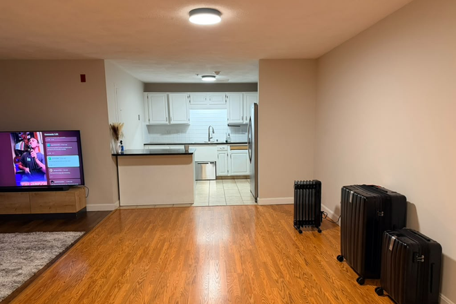 Kitchen direct view - 2 bed 2baths Condo