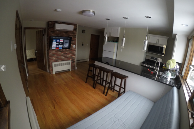Kitchen - Awesome 3 bedroom 2 Bathroom Right Next to MIT Campus
