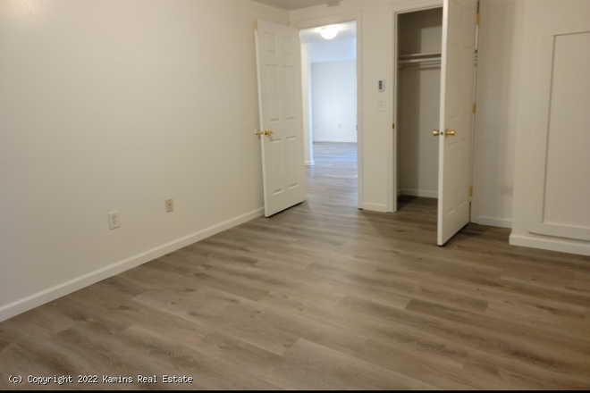 Room_Image_2 - Looking for a flatmate to occupy a spacious private room in a 2B1B apartment