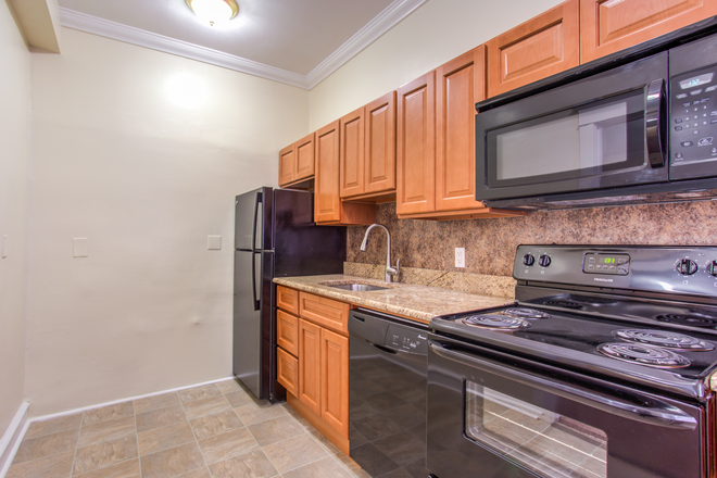 Photo - University City Associates Apartments