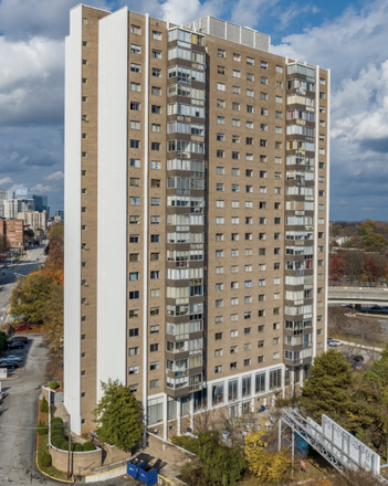 Landmark Condominium in Downtown Atlanta - Landmark Condominium