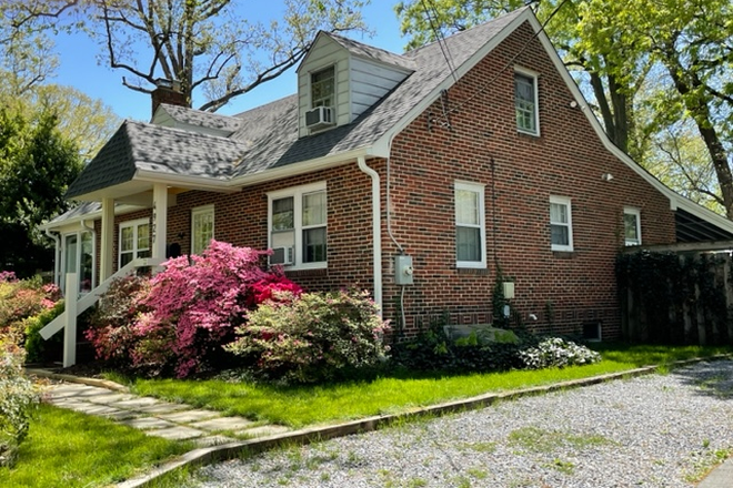 Home side - Easy Living. Its Just Home