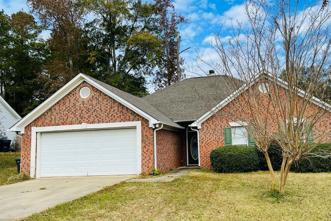  - 292 Chinaberry Court