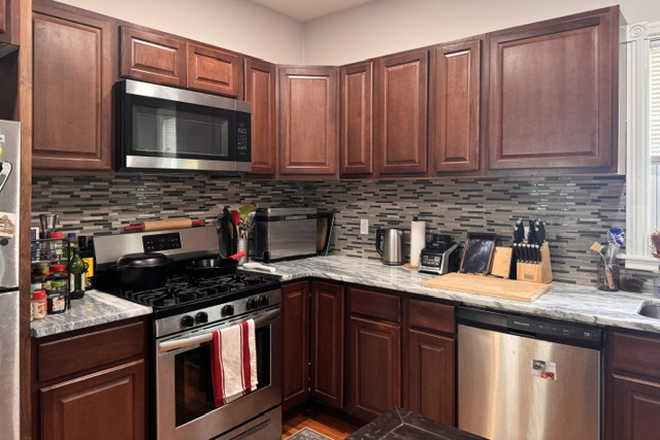 kitchen - Two bed and two full bathrooms Mid August or September 1st near campus Apartments