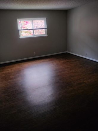 Hall - Room for rent Apartments