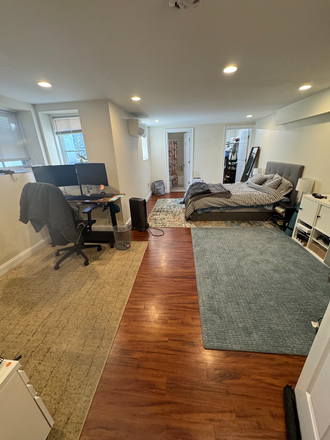 Bedroom with office - Private Room in a Shared 3 Bed / 3.5 Bath! Townhome