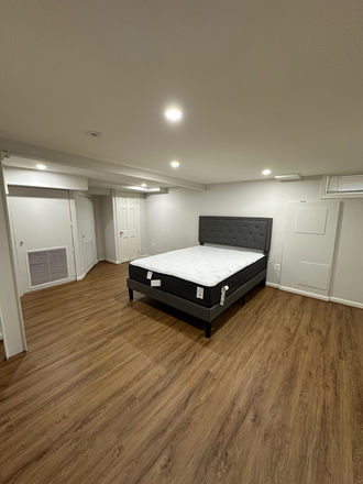 Living room - Prime Foxhall Location! 1BR Rental Only 10 Minutes from MedStar Townhome
