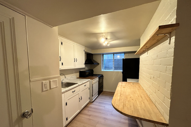 Kitchen - I Bedroom Newly Renovated Basement in Gracious Annex House