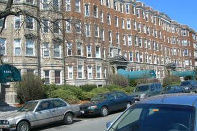 FRONT OF BUILDING - Fabulous 1 Bed Fenway Boylston st near BU/NEU/Berklee av NOW Apartments