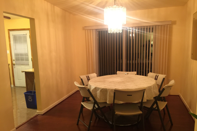 Dining room - A recently renovated rental house  for UMD students