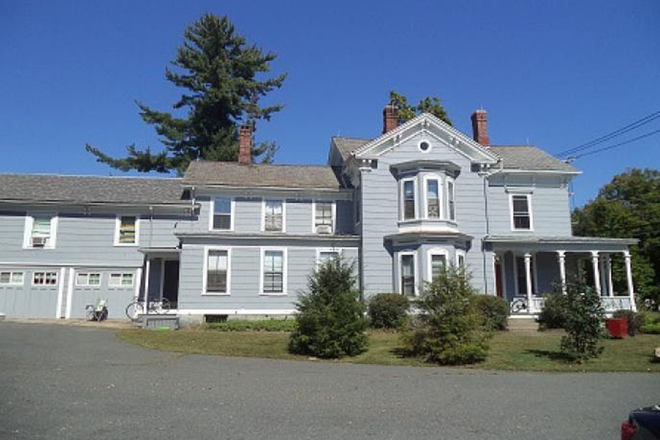 Outside Street View - House, Apartment 1 close to campus