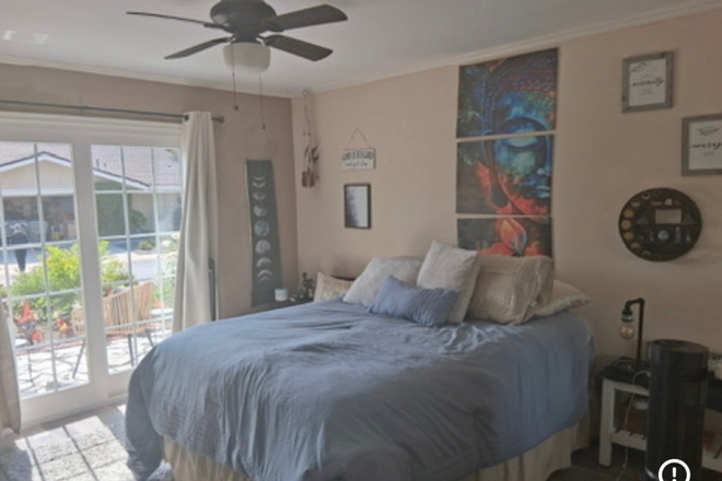 Bedroom - Beautiful room w/ private kitchenette, bathroom, patio