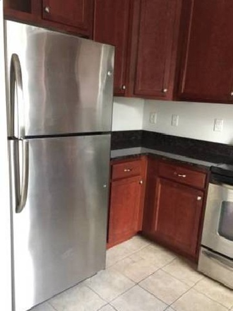 Kitchen - 2Bedroom New Town Townhouse!