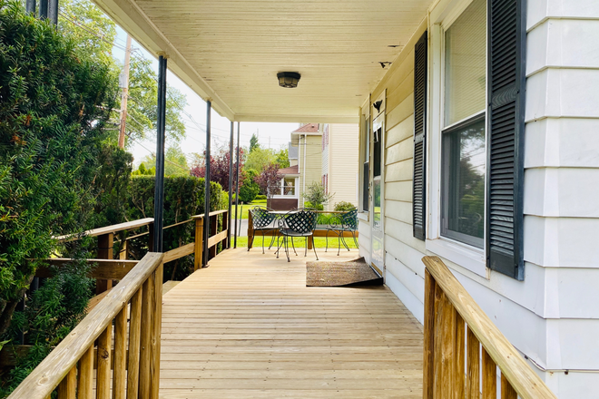 Front Porch - 1BR Apt-Plainsboro Rd-Plainsboro