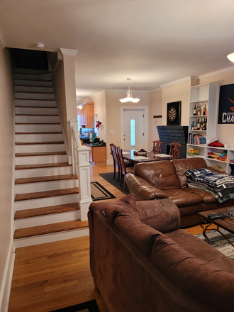 ENTRANCE VIEW FIRST FLOOR - 3 BR 2.5 Bath Townhouse in The Fan Ideal for 3 medical students Finished basement backyard deck AC