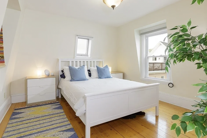 Bedroom #1 - Quiet apartment near Porter/Davis