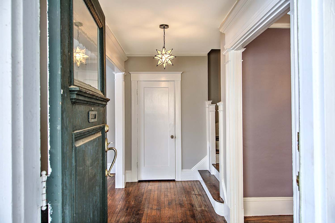 Front Entrance - 3 Bed, 2.5 Bath Townhouse on the East Side of Providence