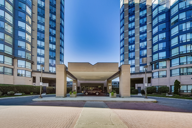 Building Entrance - 1-Bed Condo w/ Gym, Pool, Parking, in-suite Laundry – 5mins from Weston GO & UP Station