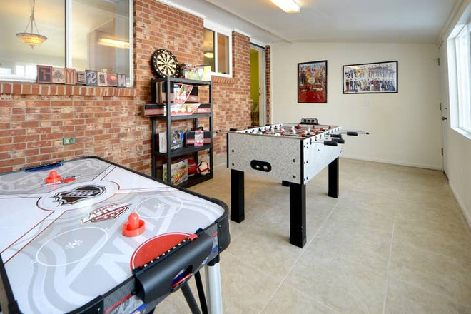 Game room - Beautiful 4 bedroom home located in East Boulder