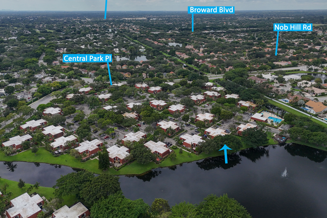 Location - Lakefront Townhouse with Private Patio