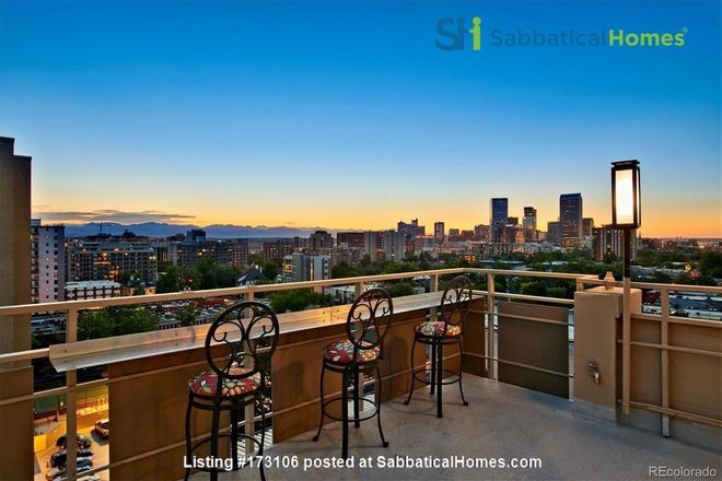Panoramic 12th rooftop with social rooms - Faculty-owned 1bd condo in Capitol Hill - close to Auraria and Anschutz campuses