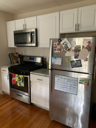 Kitchen - Pearl St Condo