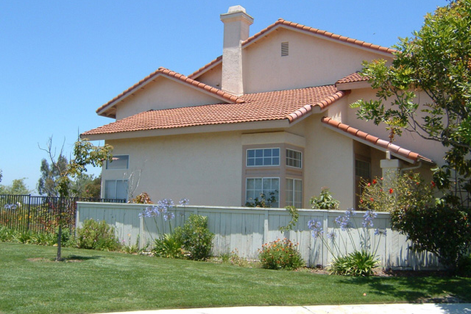 Townhouse outside - Quiet Canyon View Townhouse (furnished) to share