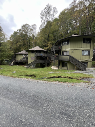 Exterior - Brookwood D03