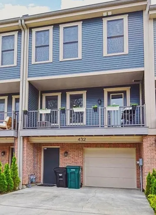 Back of house - Housing near UC / Cincinnati Children’s – professional shared home