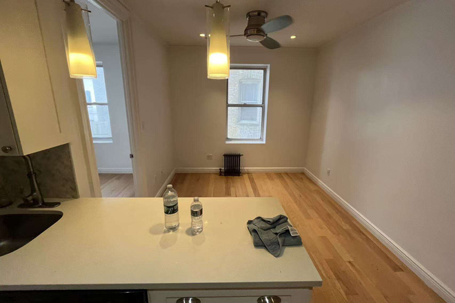 Living room - Apartment close to F/G station
