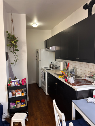 Kitchen - 1 Bedroom Sublet in 3 Bedroom Unit Rental