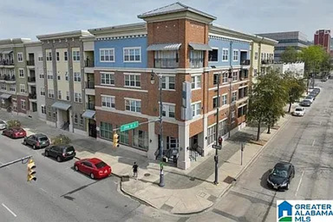 Exterior of building - Bristol Southside, downtown close to campus