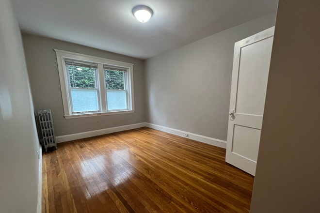 2 - AVAIL NOW-Desired 1 Bed in Porter Square, NO BROKER FEE Apartments