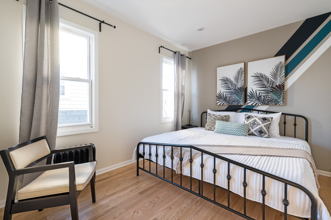 Bedroom 1 KIng Bed - Furnished Large 4 BDR duplex Apt close to Seton Hall, Utilities included, Student shares welco