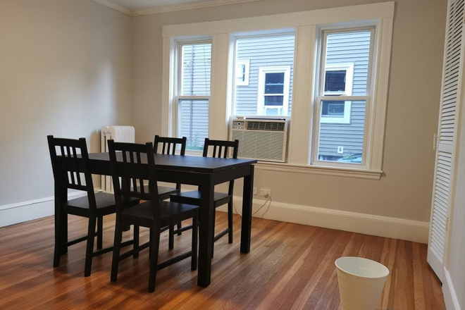 kitchen - 7 Quincy St Condo