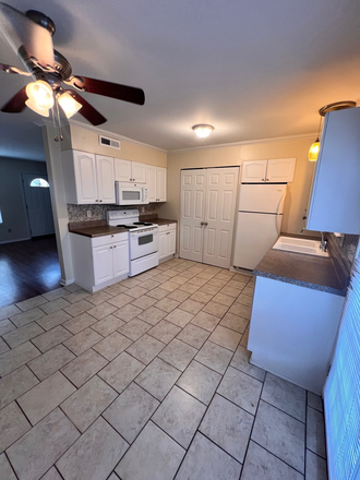 kitchen - Pelican Cove Condo