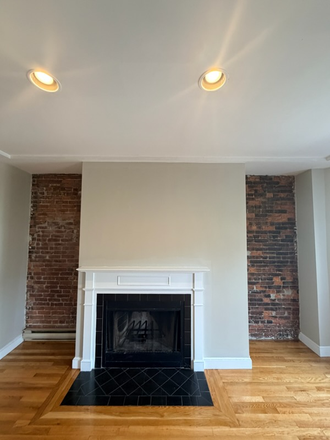 Call NOW for showings! 617-236-8600 - WASHINGTON ST - *NO FEE* BRWNSTONE CLASSIC 2BR/1BA *AVAIL NOW* W/ LNDRY IN BLDNG, DW/DISP, EXP BRICK Apartments