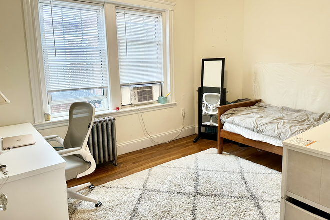 Bedroom - NO Broaker Fee & Fully Furnished! 21 Wendell St Apartments